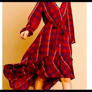 Umgee Size Medium Dress NWOT puff sleeves, high low hem, ruffle trim